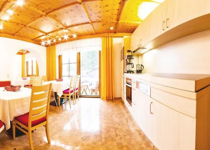 招待所 Haus Waltraud 4*