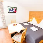 Vendégház Haus Waltraud 4*