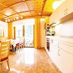 Konukevi Haus Waltraud 4*